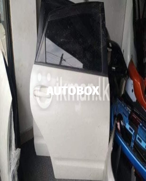 Toyota Prius 20 Rear door For Sale