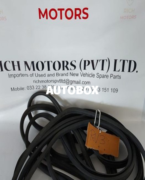 HONDA Vezel RU3 Door Beading  For Sale