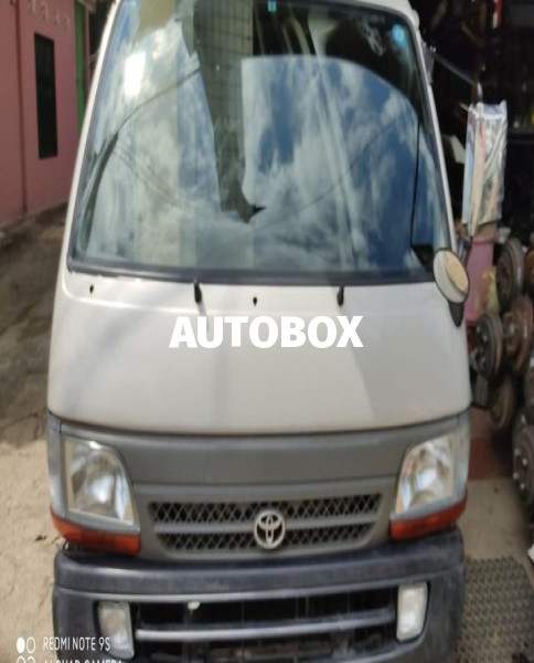 Toyota Dolphin complete face cut