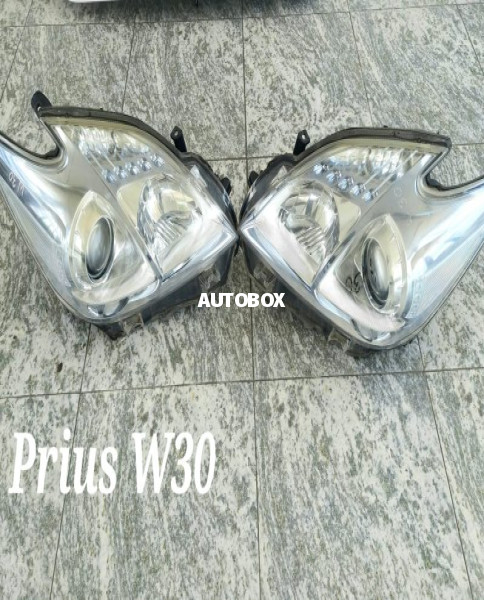 Toyota Prius W30 Head Light For Sale
