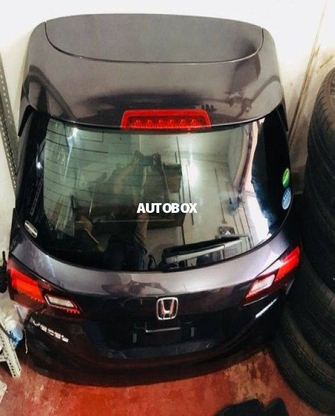 Honda Vezel (RU3) Rear Gate diki door For Sale