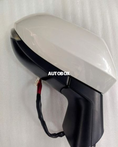 Toyota corolla sport R-H 9W side mirror For Sale