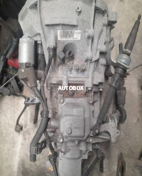 Nissan Clipper DR 17 Gire box ( Ro6A ) Available.