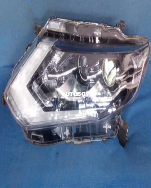 Nissan X-Trail Head Light