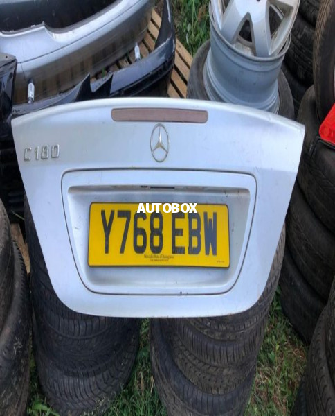 Mercedes Benz C180 trunk door