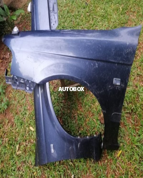 Nissan Sunny FB15 Splend Fenders