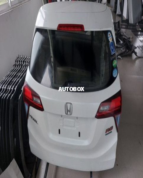 Honda Vezel RS RU3 Dicky Complete