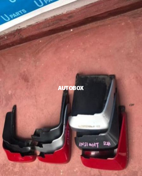 Honda Insight ZE2 Mud Flaps